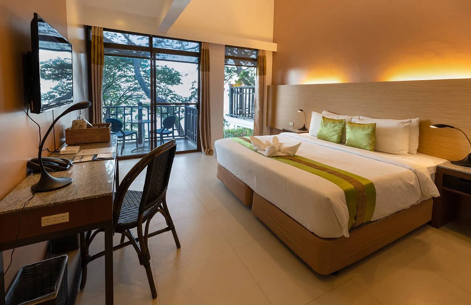 Deluxe Room - image