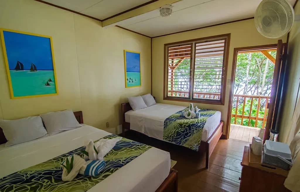 Reef Crest Rooms - image