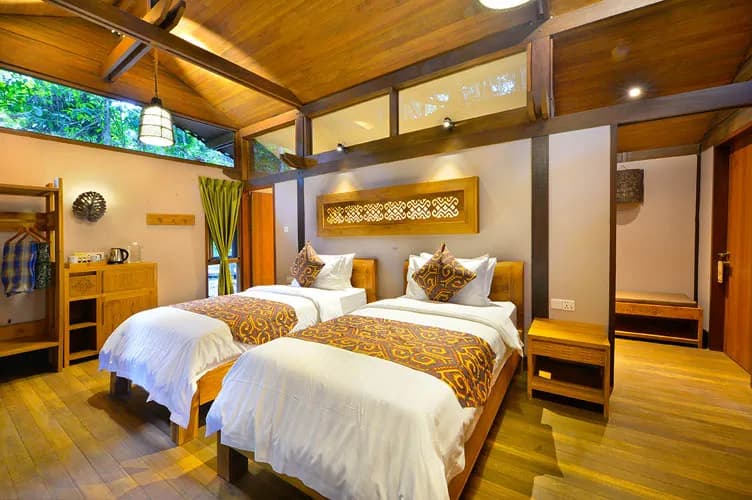 Sukau Lodge/ Sabah Hotel/ Selingan Turtle Island - image