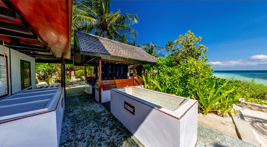 Wakatobi-dive-2.jpg Wakatobi-dive-2.jpg