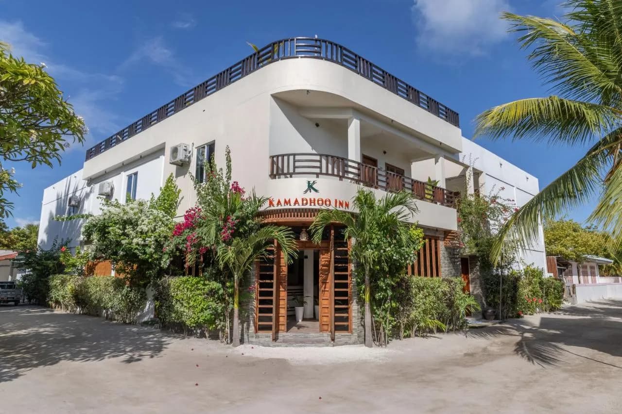 Kamadhoo Inn front of resort.