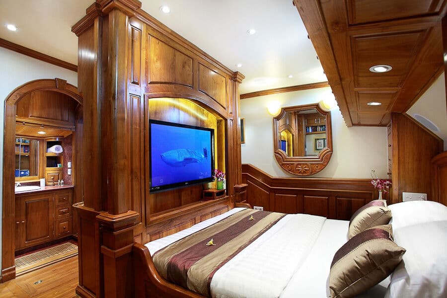 Master Suite Lower Deck - image