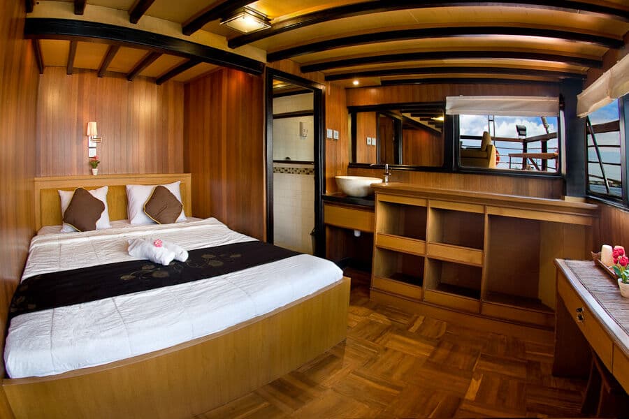 Double Bed (301,302,303) Upper Deck - image Double Bed (301,302,303) Upper Deck - image