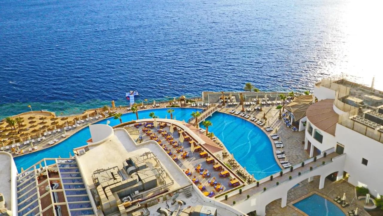 Reef Oasis Blue Bay Resort - image