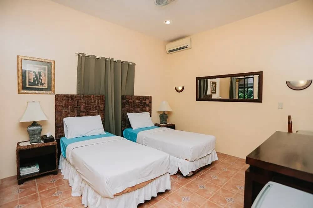 Deluxe Twin Room - image Deluxe Twin Room - image