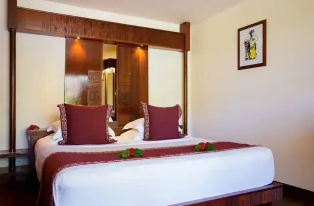 5* Manava Beach Resort (Oct 2-9, 2027) - image 5* Manava Beach Resort (Oct 2-9, 2027) - image