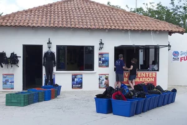 Occidental-Cozumel-dive-4.jpg Occidental-Cozumel-dive-4.jpg