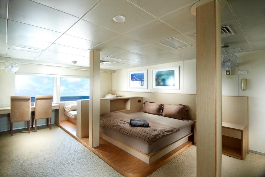 Stateroom Main Deck - image Stateroom Main Deck - image